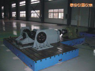 泰安微機(jī)控制驅(qū)動橋總成扭轉(zhuǎn)試驗機(jī)